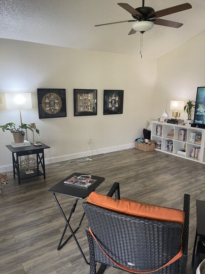 2516 Oak Hill Drive2516 Oak Hill Drive #1 - Photo 3 of 10