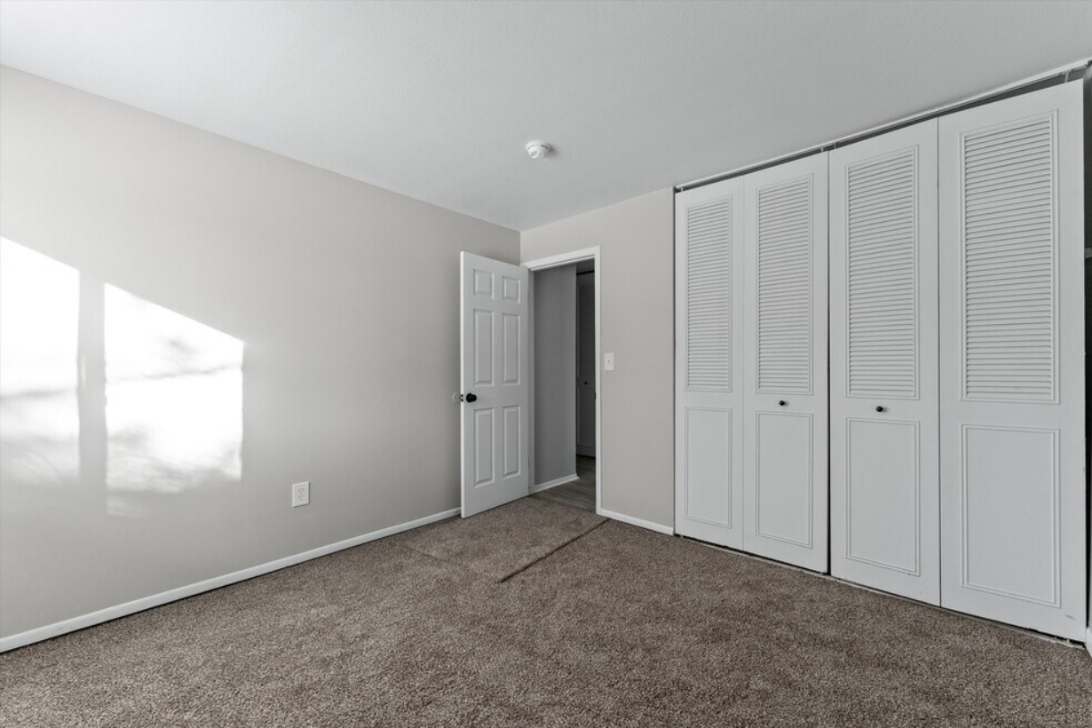 29336 DequindreUnit 103 #336-103 - Photo 3 of 17