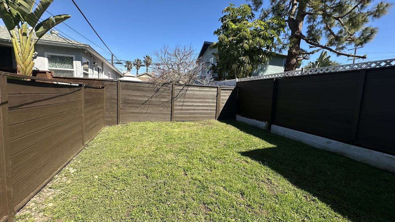 4692 Newport Ave - Photo 2 of 21