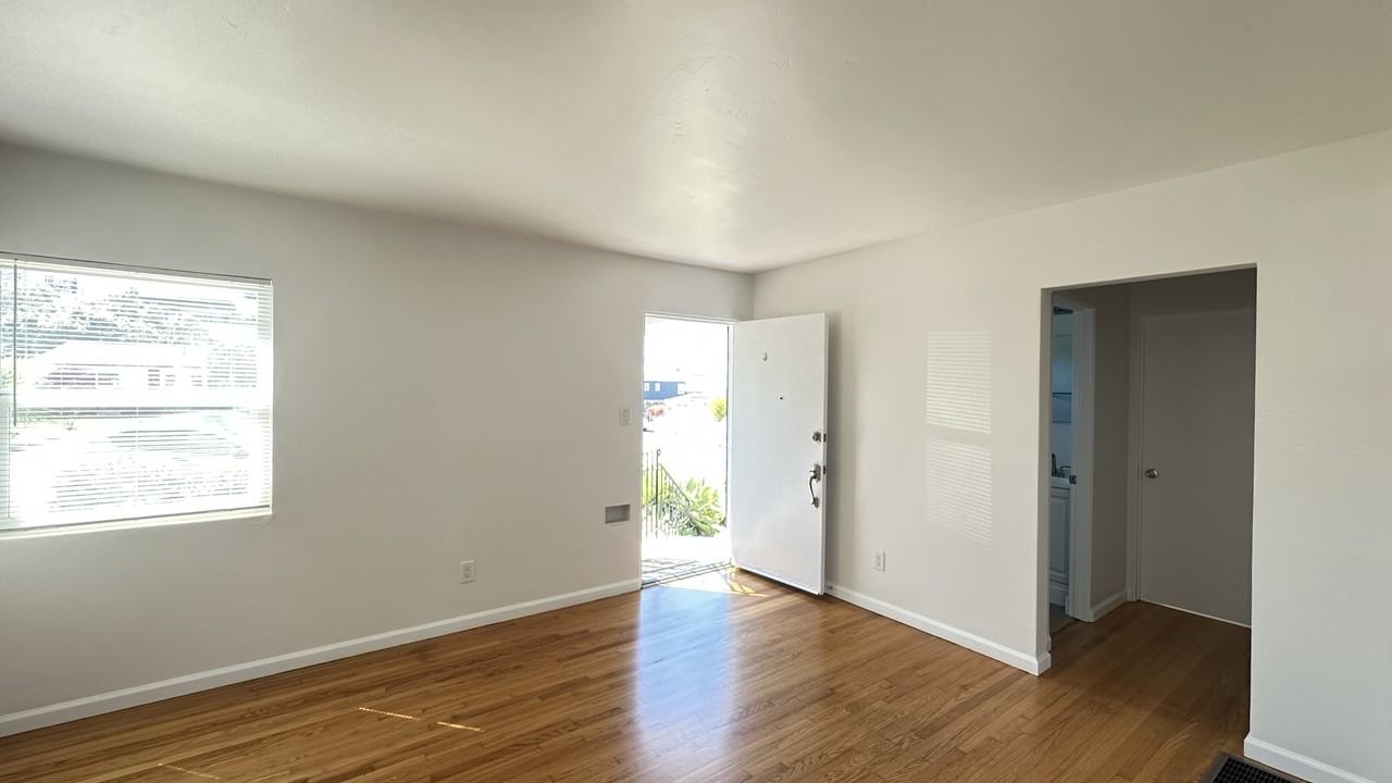 4692 Newport Ave - Photo 3 of 21