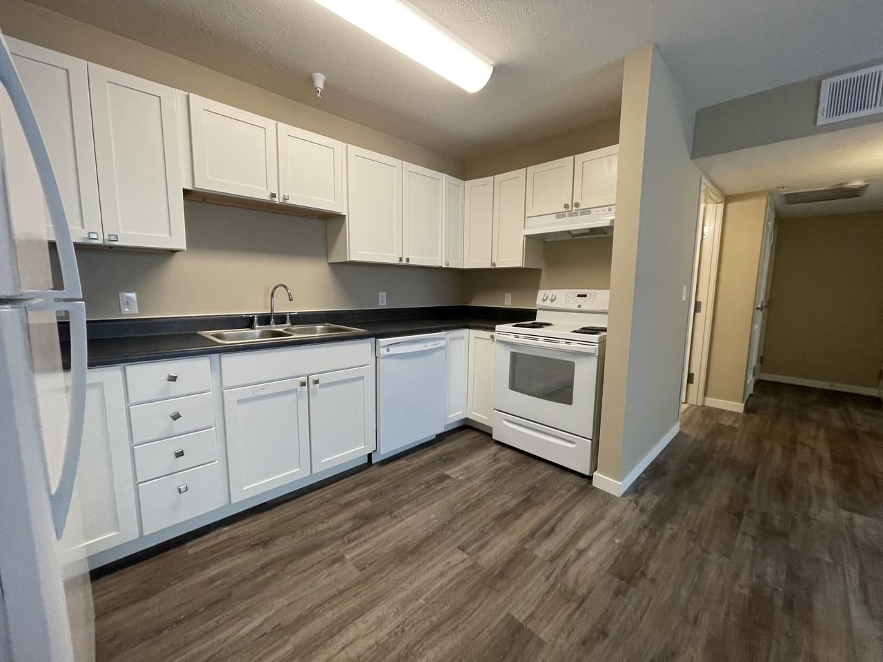 Cavalier Dr #110 - Photo 2 of 11