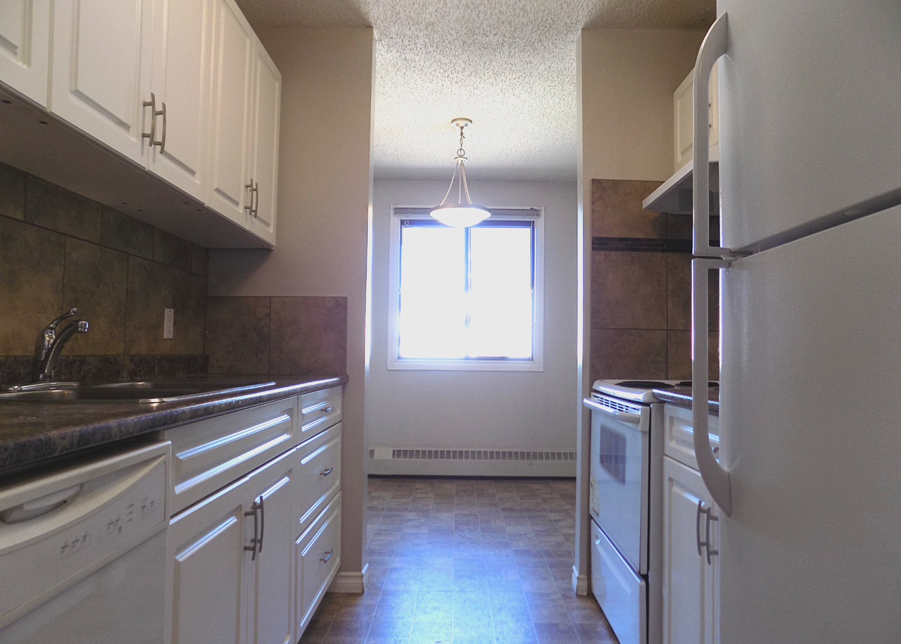 8111 8111 96 StreetBlock D - 322 #322FR - Photo 6 of 14