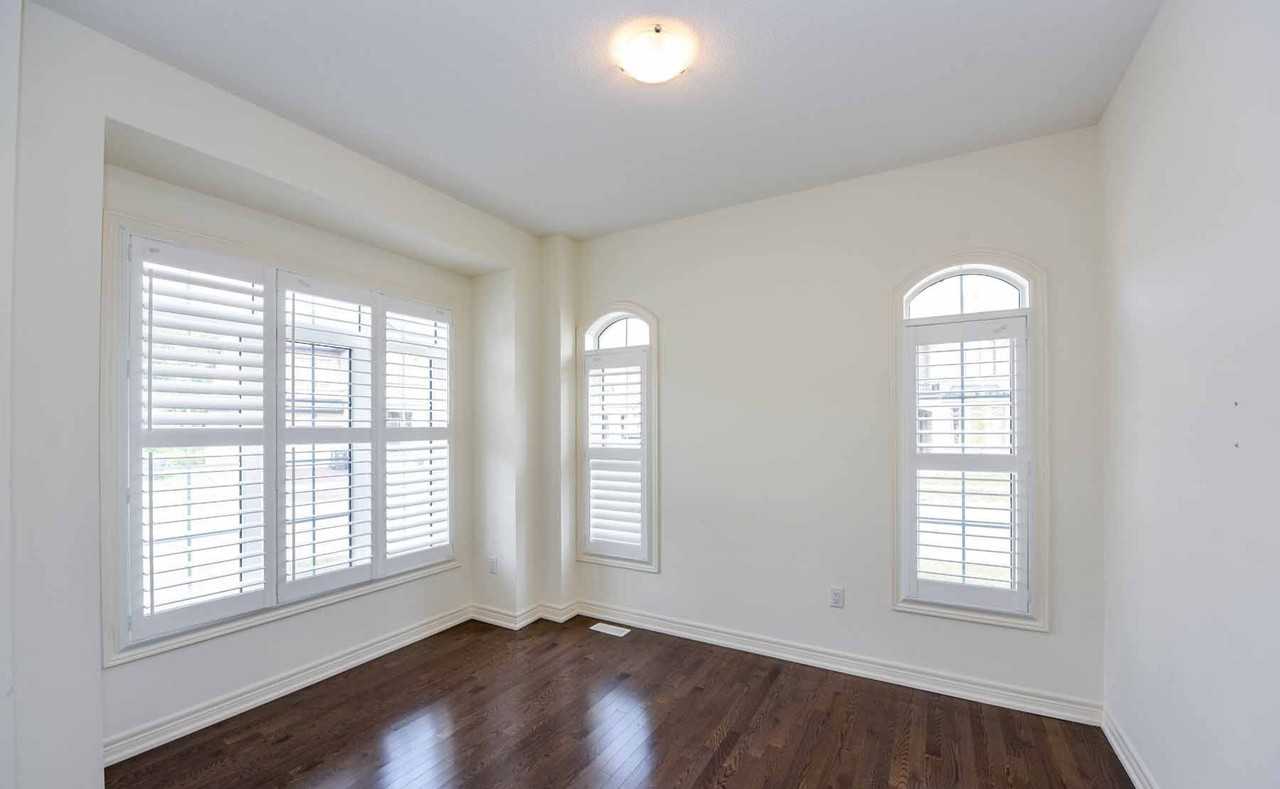 19 Ezra Cres - Photo 4 of 48