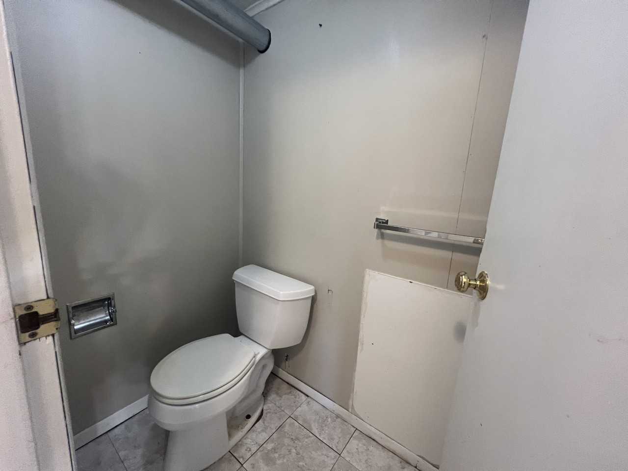 141 Bradley St #1 - Photo 4 of 9