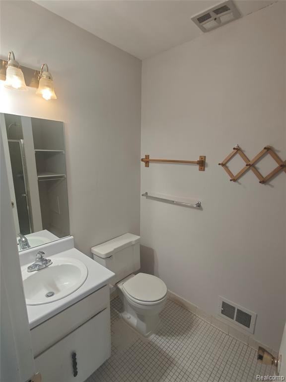 919 Kirts Boulevard - Photo 3 of 8