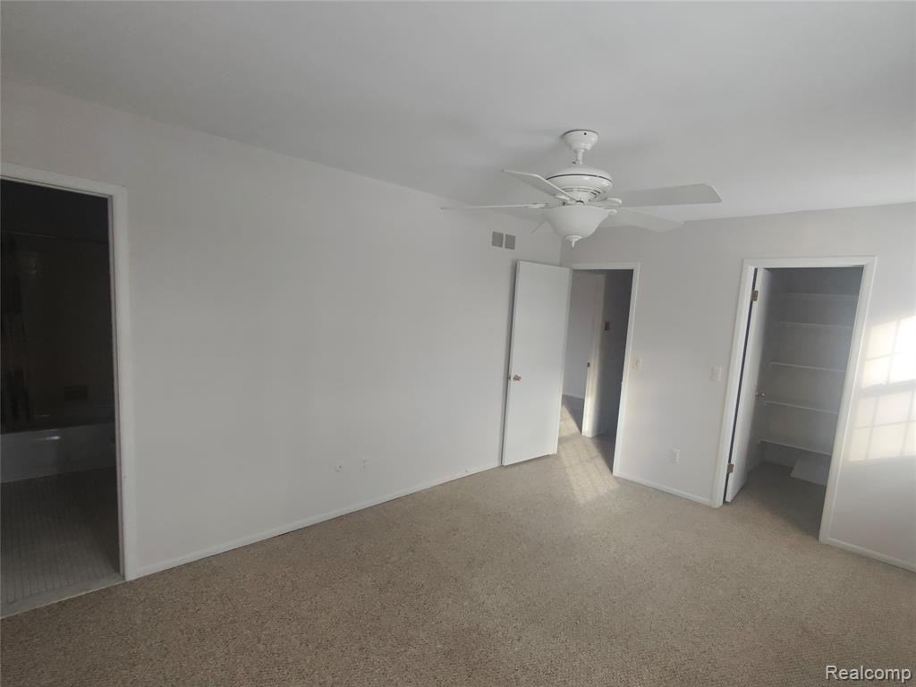 919 Kirts Boulevard - Photo 6 of 8