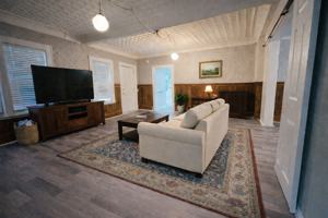 featured image of 36 Chandler St