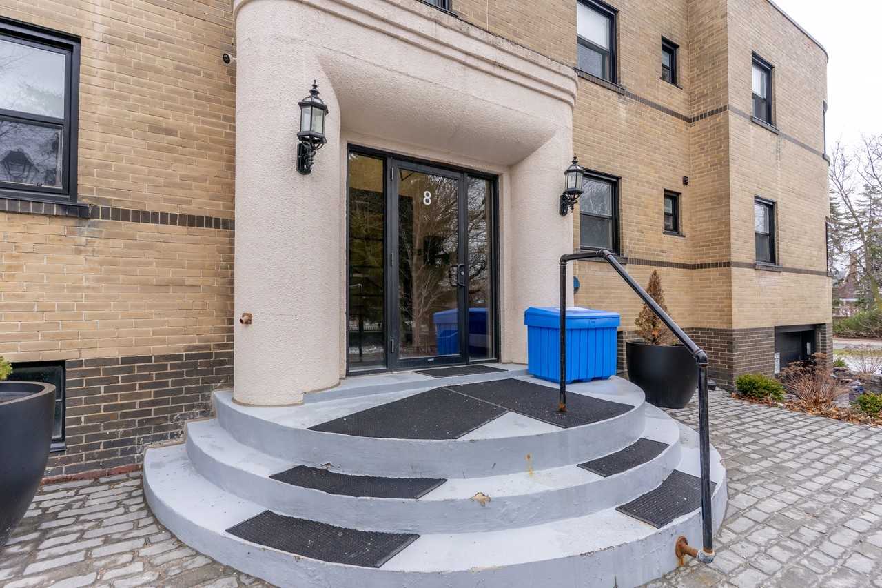 8 - 8 Wellington Street West #4 - Photo 2 of 18