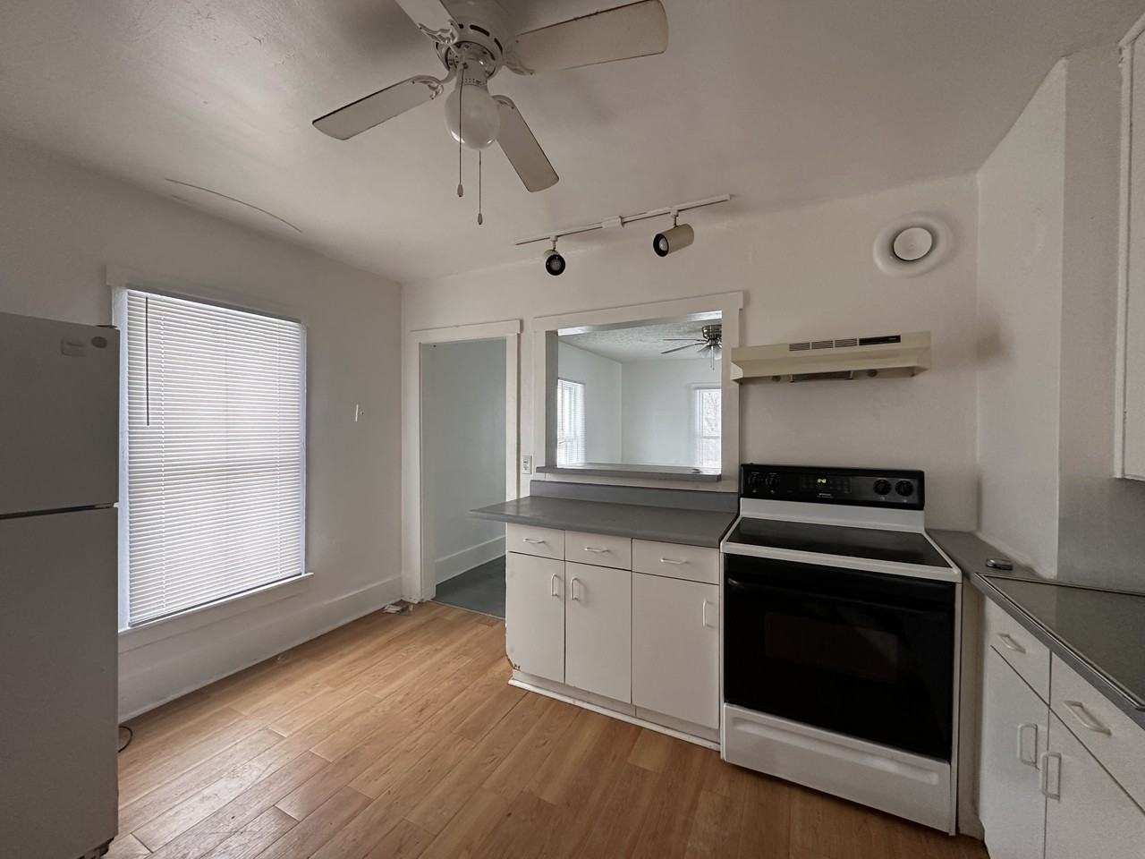 1511 8th Ave #1 - Photo 2 of 5