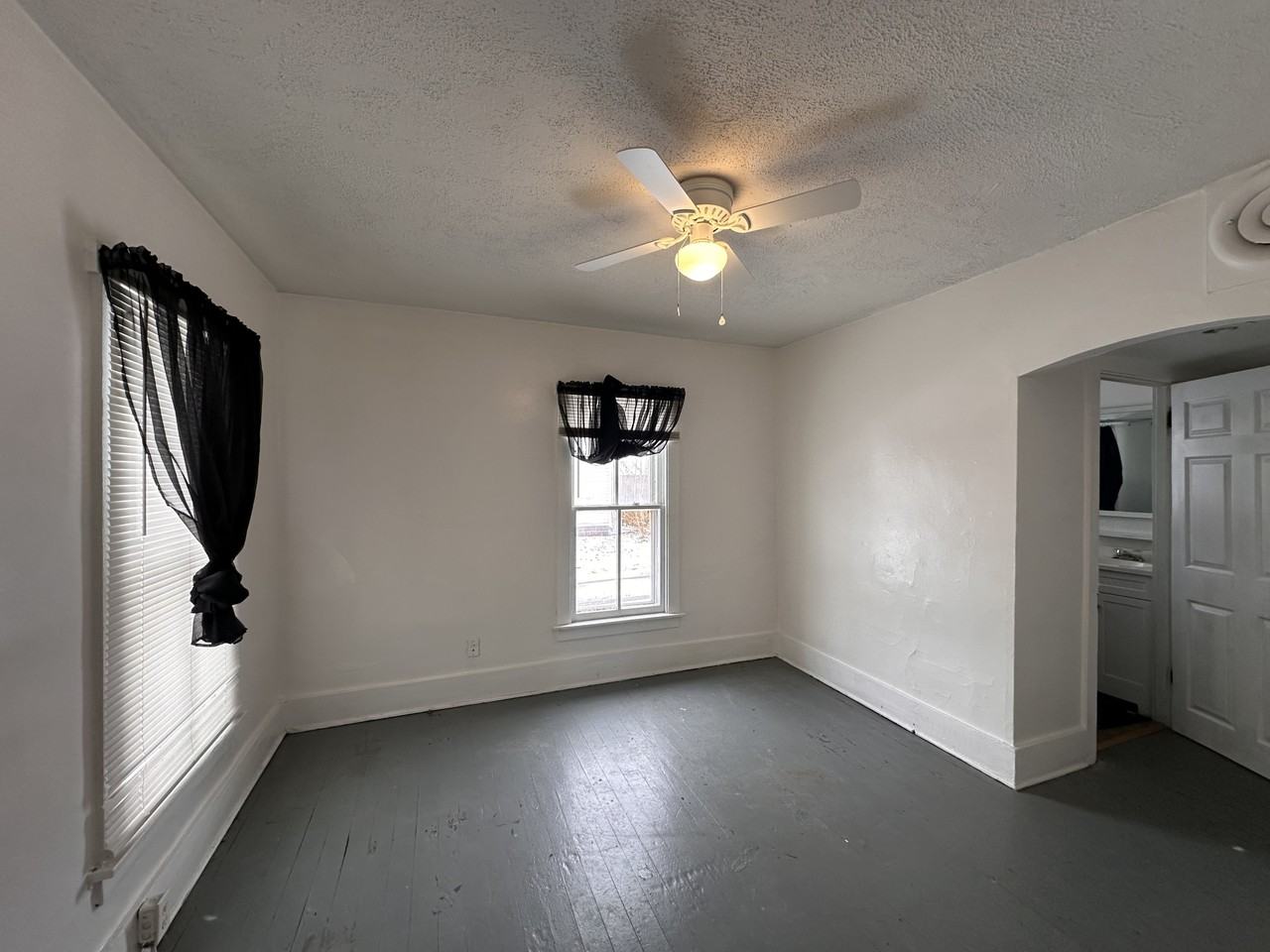 1511 8th Ave #1 - Photo 4 of 5