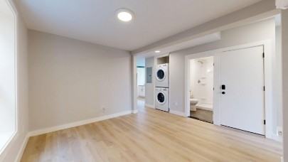 273 Maverick Street273 Maverick Street - 7 #7 - Photo 3 of 11