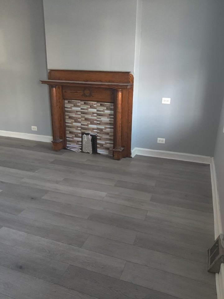 728 E Ontario St #1 - Photo 3 of 17