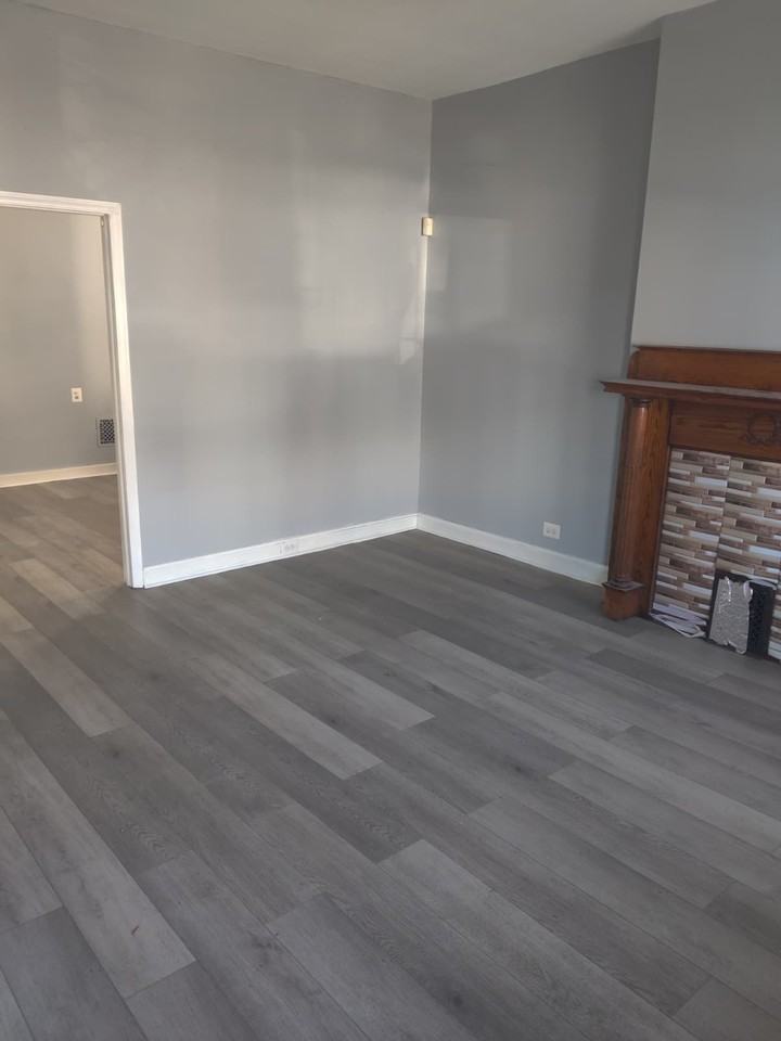 728 E Ontario St #1 - Photo 4 of 17