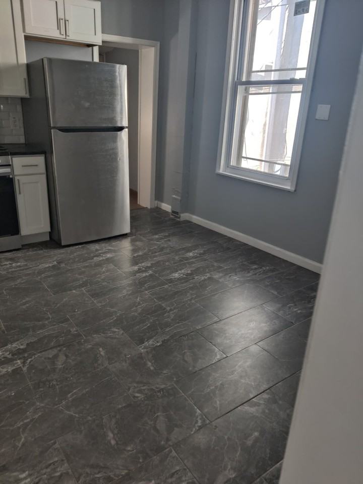 728 E Ontario St #1 - Photo 7 of 17