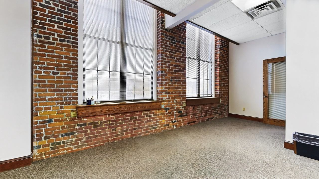 2 Storer St #305 - Photo 4 of 11