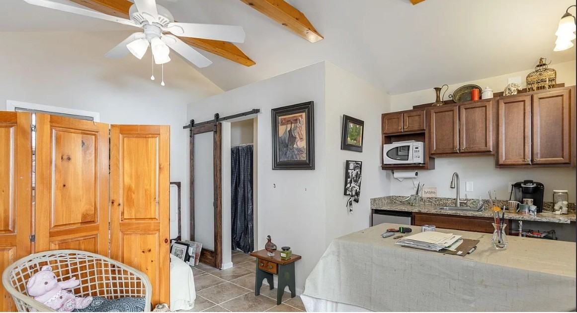 477 Probart St #1 - Photo 6 of 7