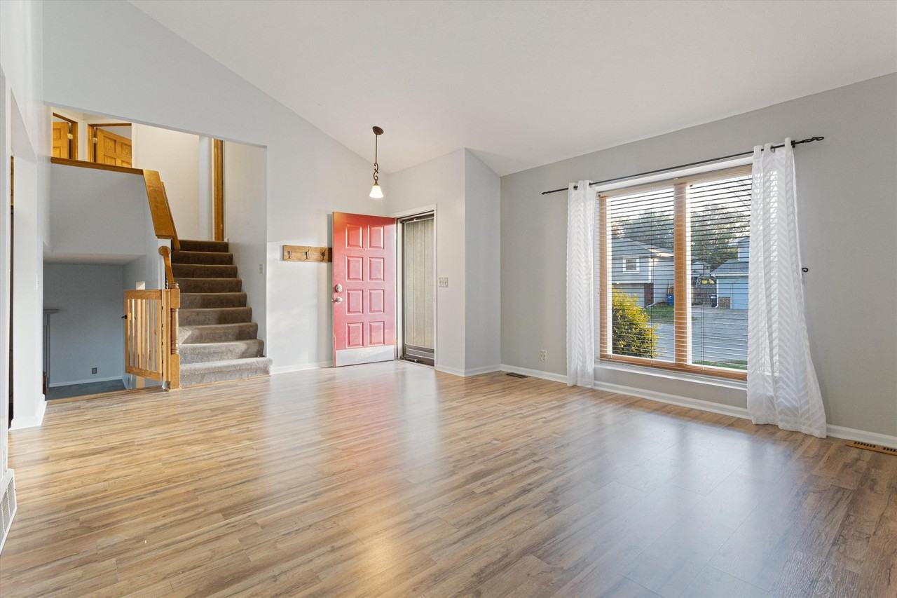 5120 S 162nd Ave #1 - Photo 6 of 24