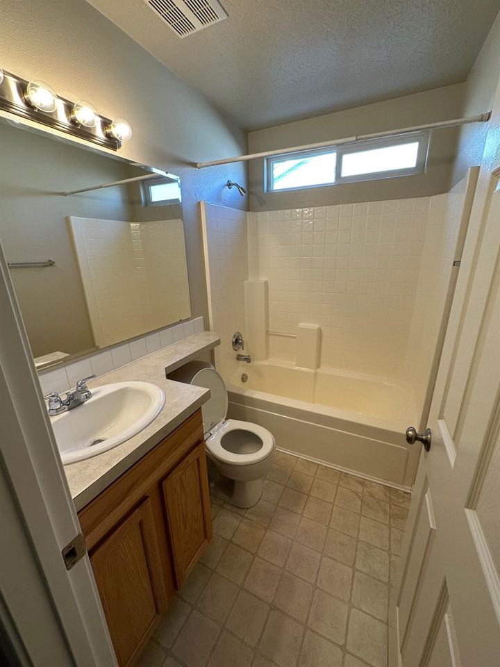 16538 Sadie Ave #1 - Photo 7 of 14