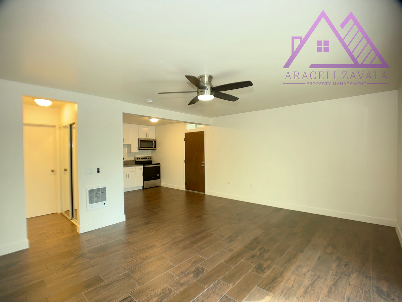 Manzana Studios & Loft Apartments - Photo 5 of 9