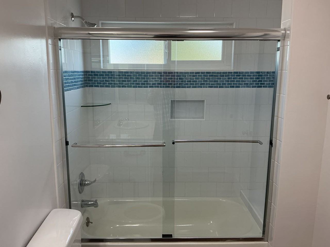 Coach House Apartments - Photo 3 of 6