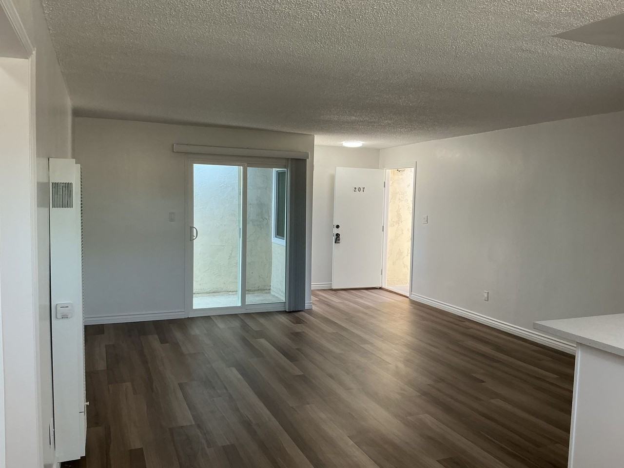 Coach House Apartments - Photo 4 of 6