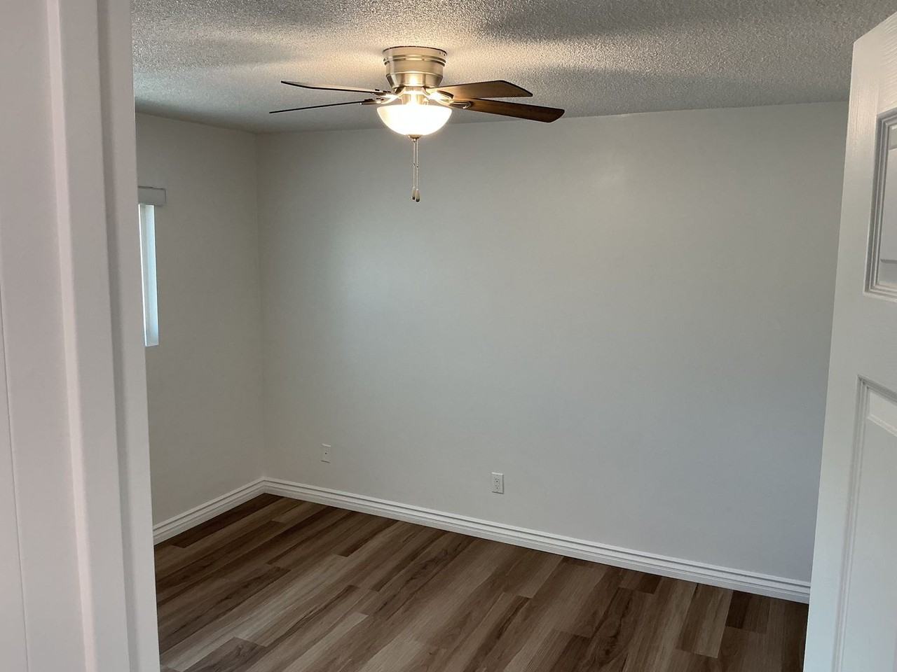 Coach House Apartments - Photo 5 of 6