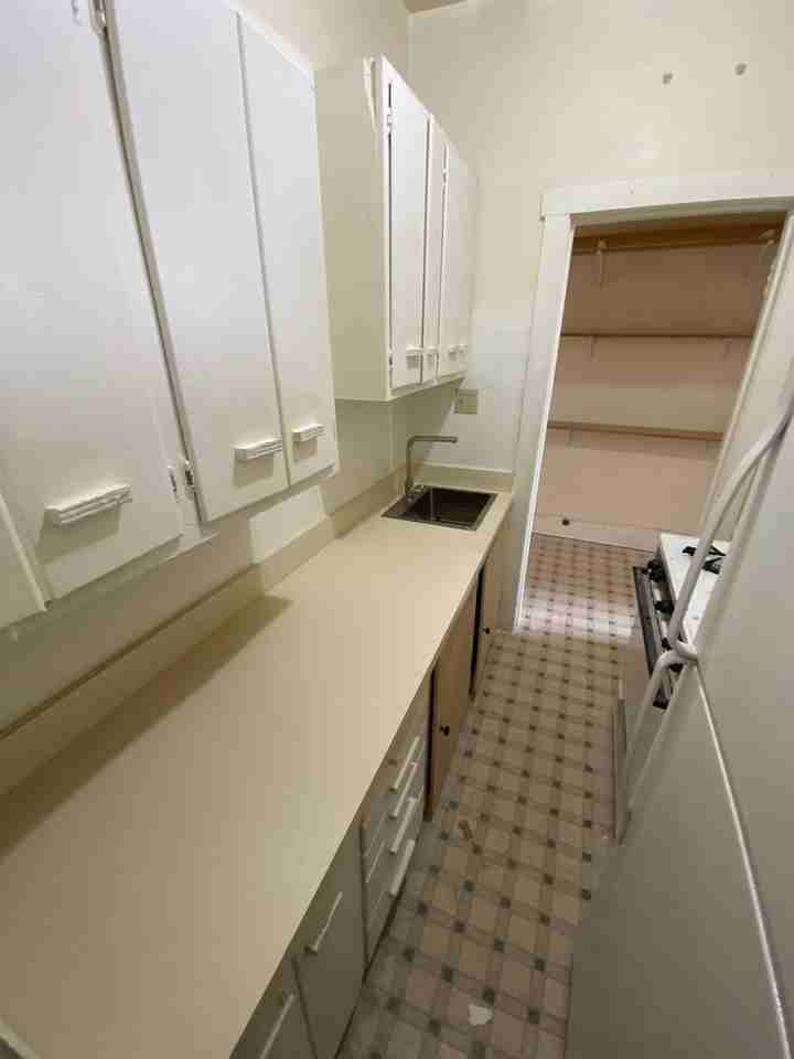 1111-1119 H St - Photo 6 of 13