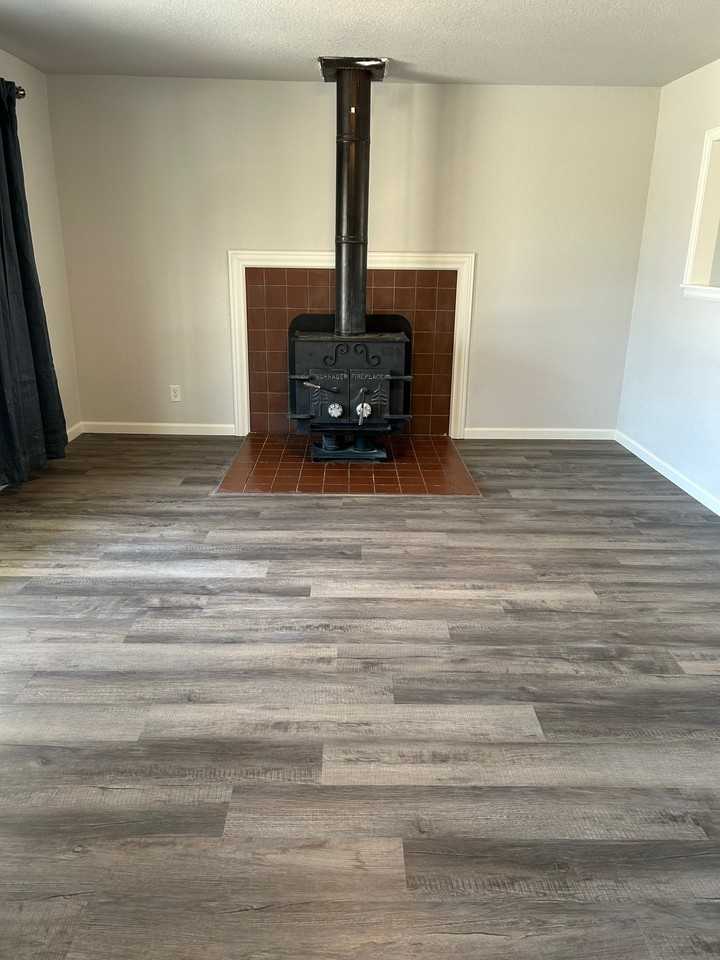 313 Steven Dr #1 - Photo 3 of 16