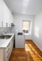 featured image of 2004 Rue de Bullion