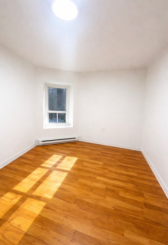 2004 Rue de Bullion - Photo 5 of 9