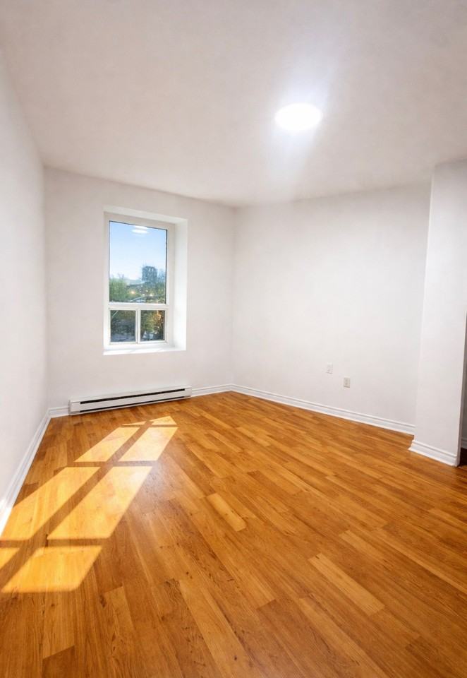 2004 Rue de Bullion - Photo 7 of 9