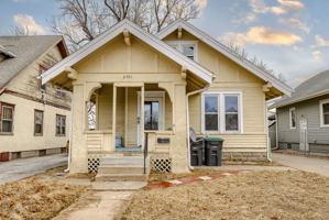 featured image of 6931 N 24th St #1