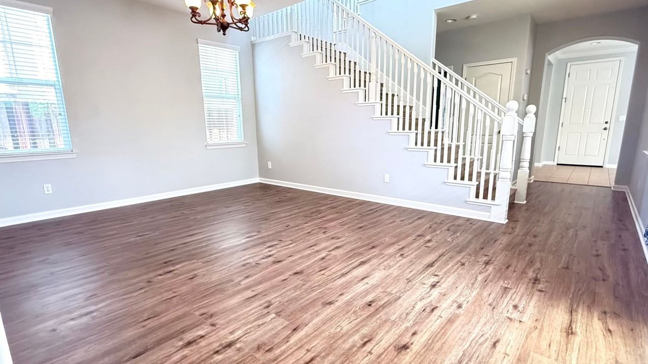 414 W Moraga St - Photo 7 of 24