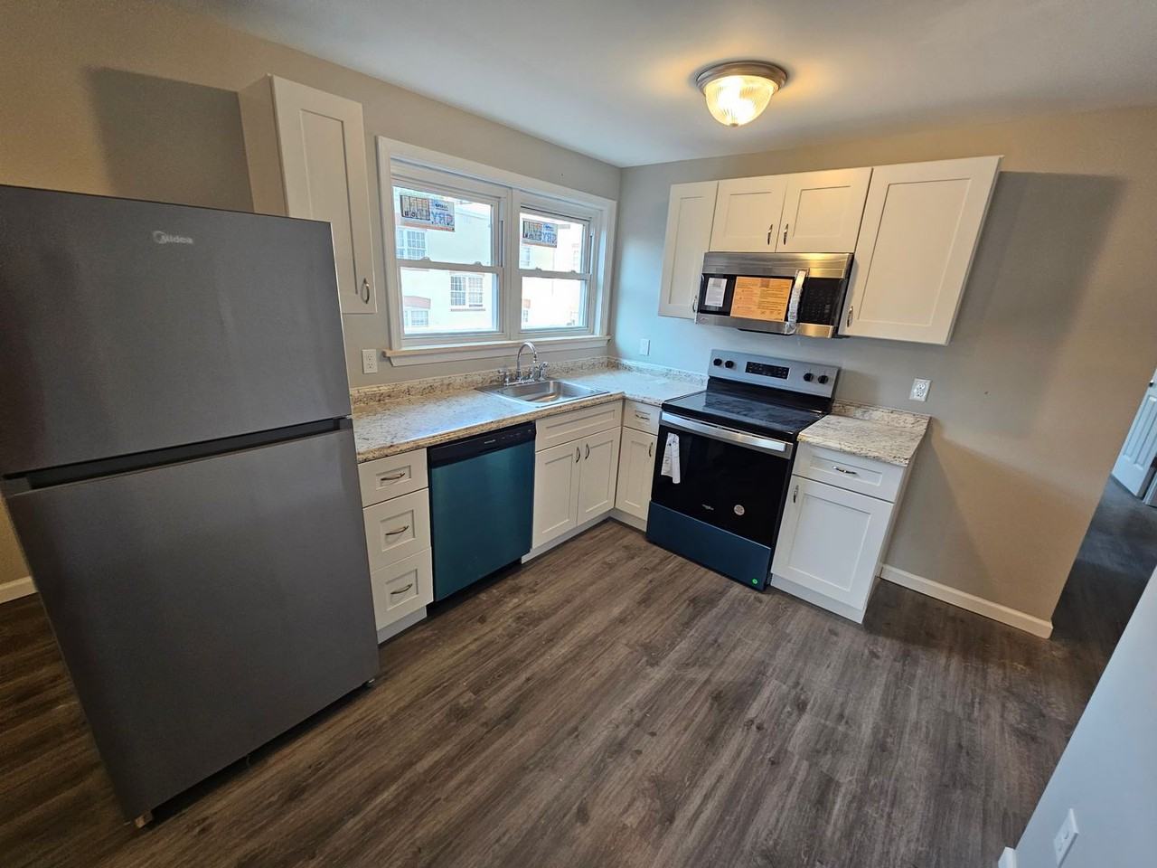 10th 25 N - Photo 3 of 18