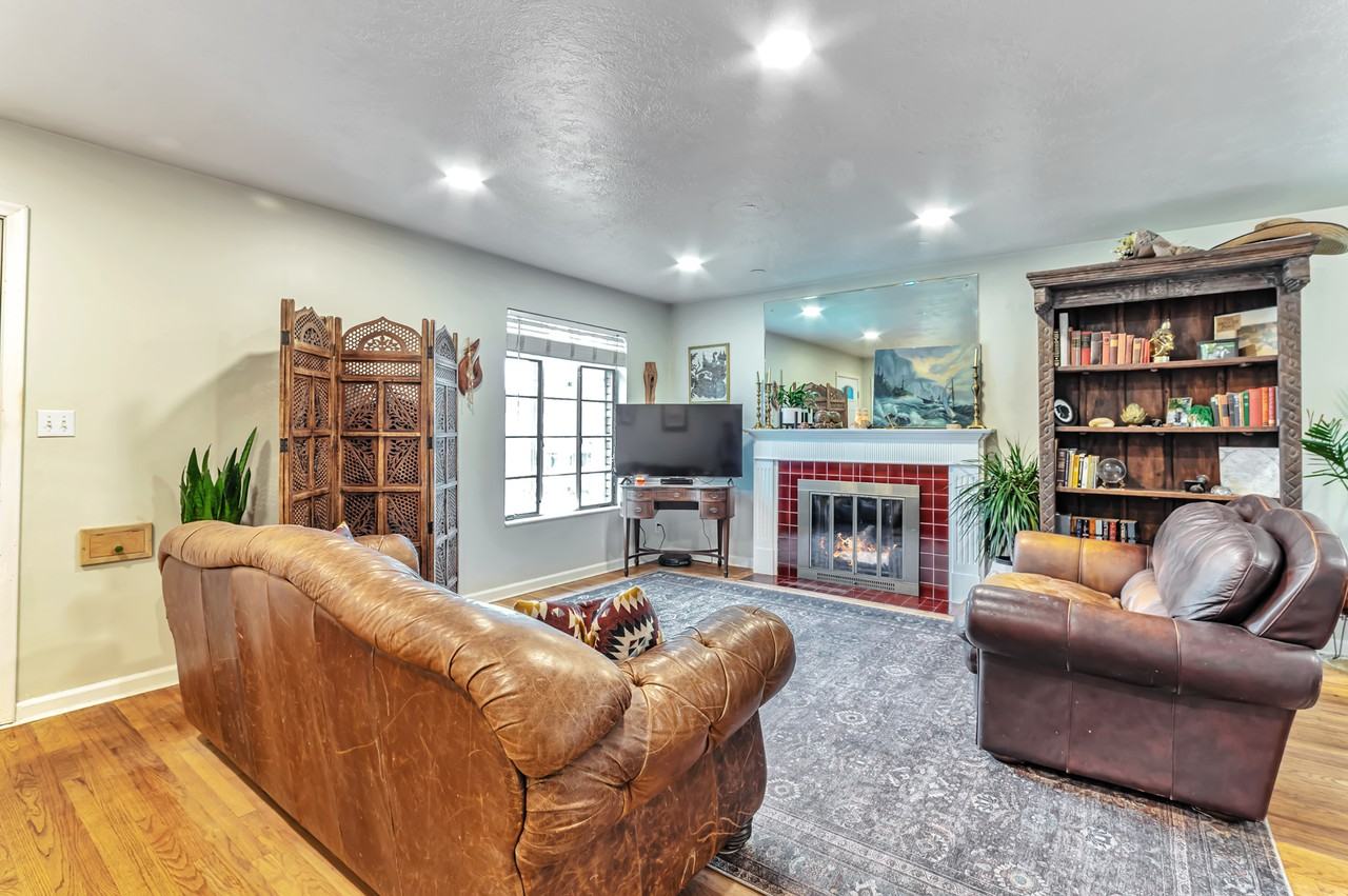 1220 Binford St #1 - Photo 3 of 10