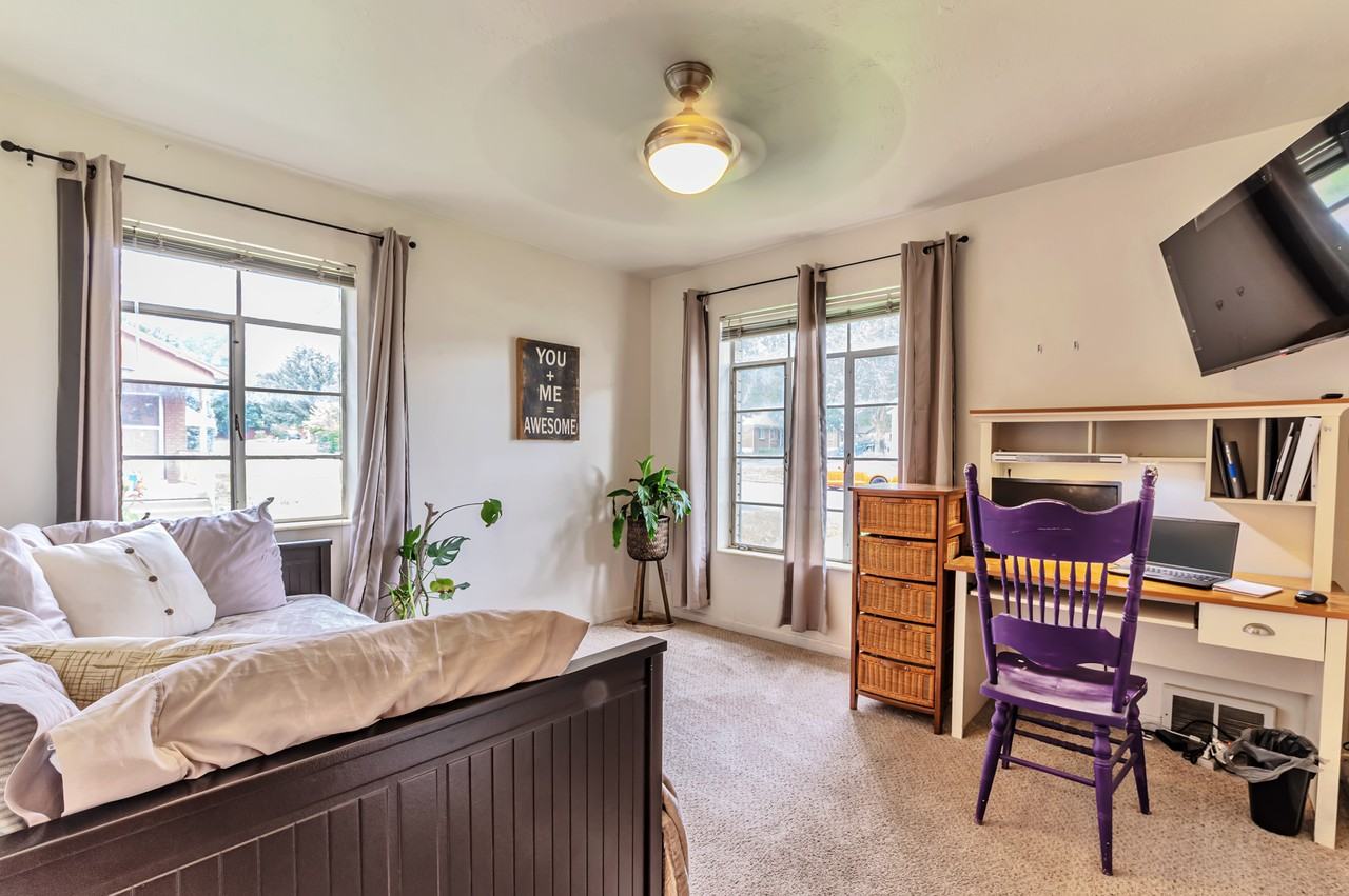 1220 Binford St #1 - Photo 5 of 10