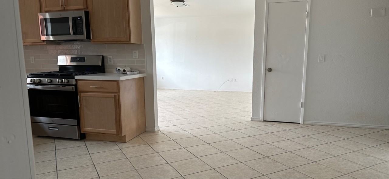 1023 Alila Ave #1 - Photo 5 of 14