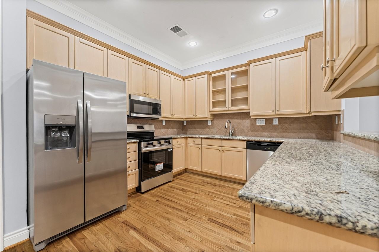 6839 Staffordshire - 1 #1 - Photo 5 of 34