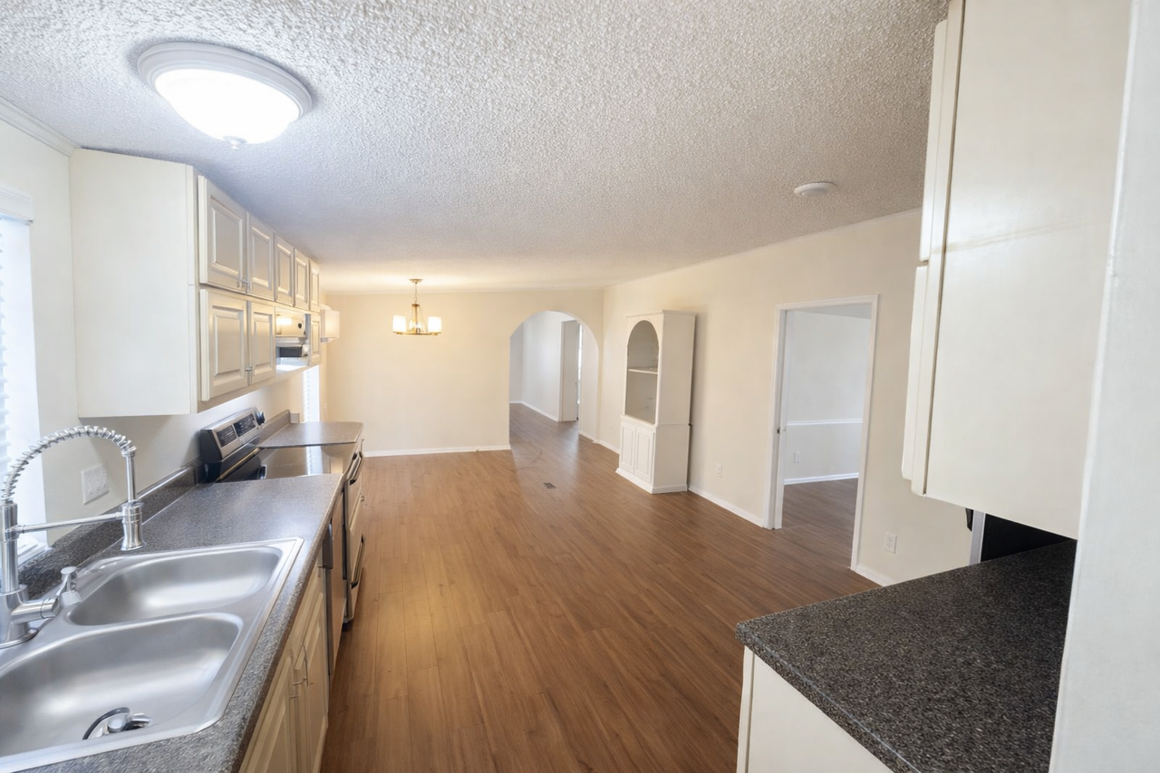 78036 Susi Ln #4 - Photo 5 of 18