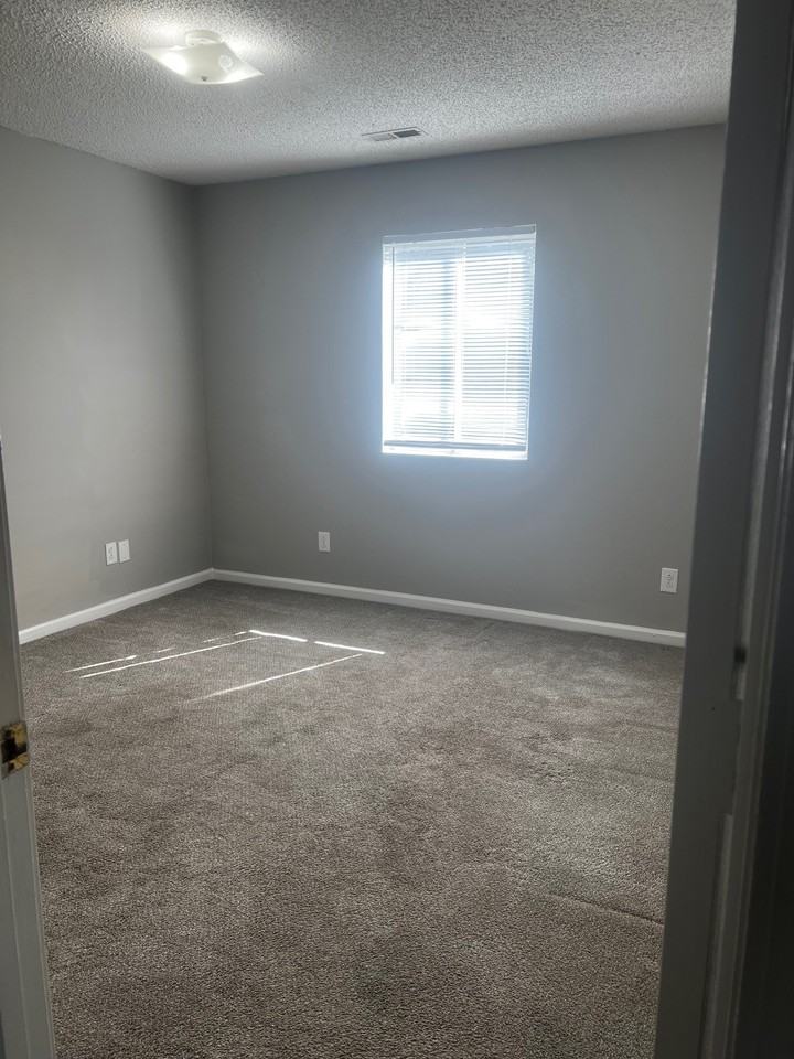 4821 E National Cemetery Rd #C - Photo 7 of 9