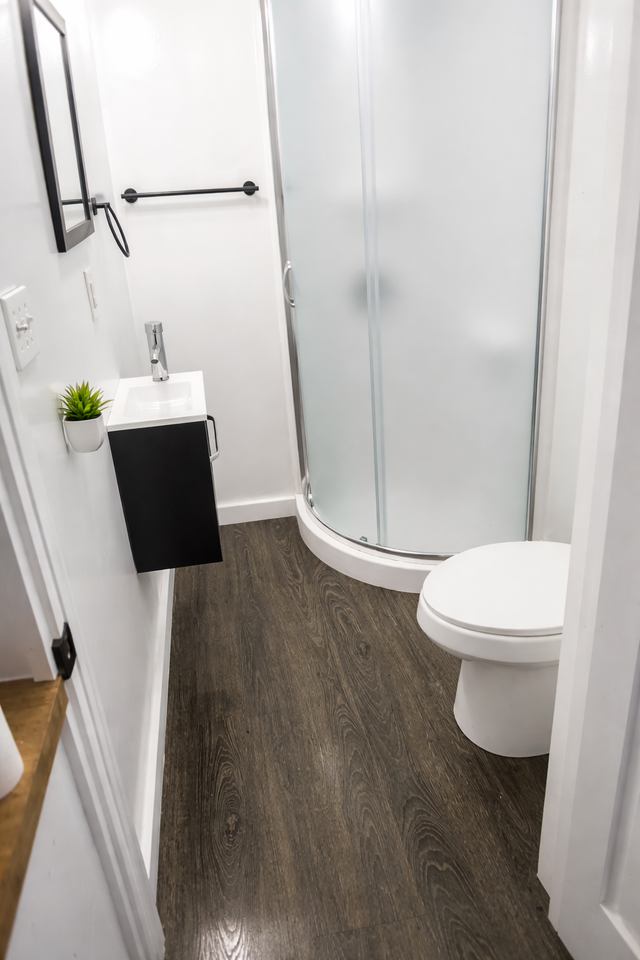 671 E Court St #12 - Photo 4 of 8