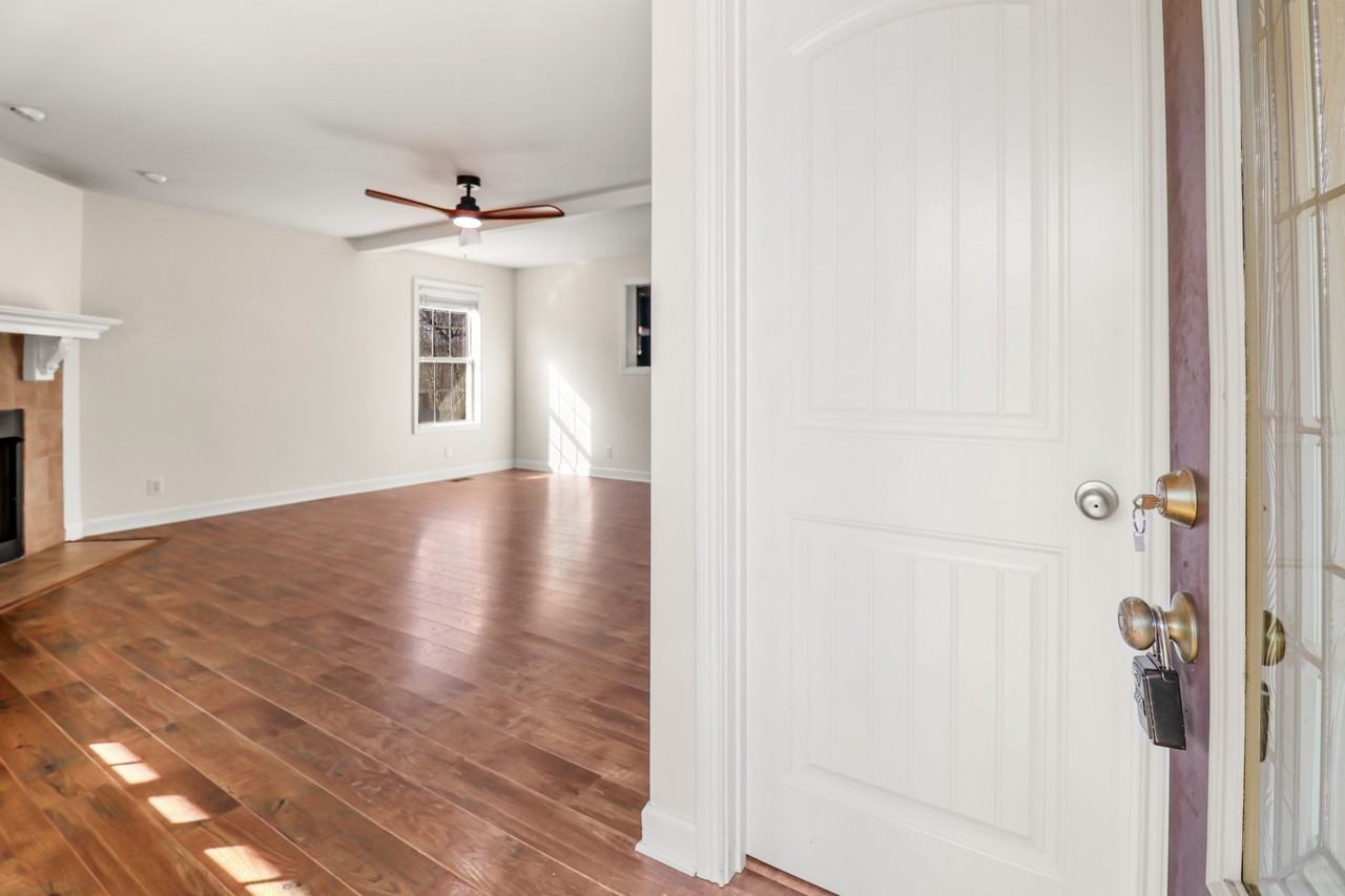 1061 Fuji Ln #1 - Photo 5 of 30