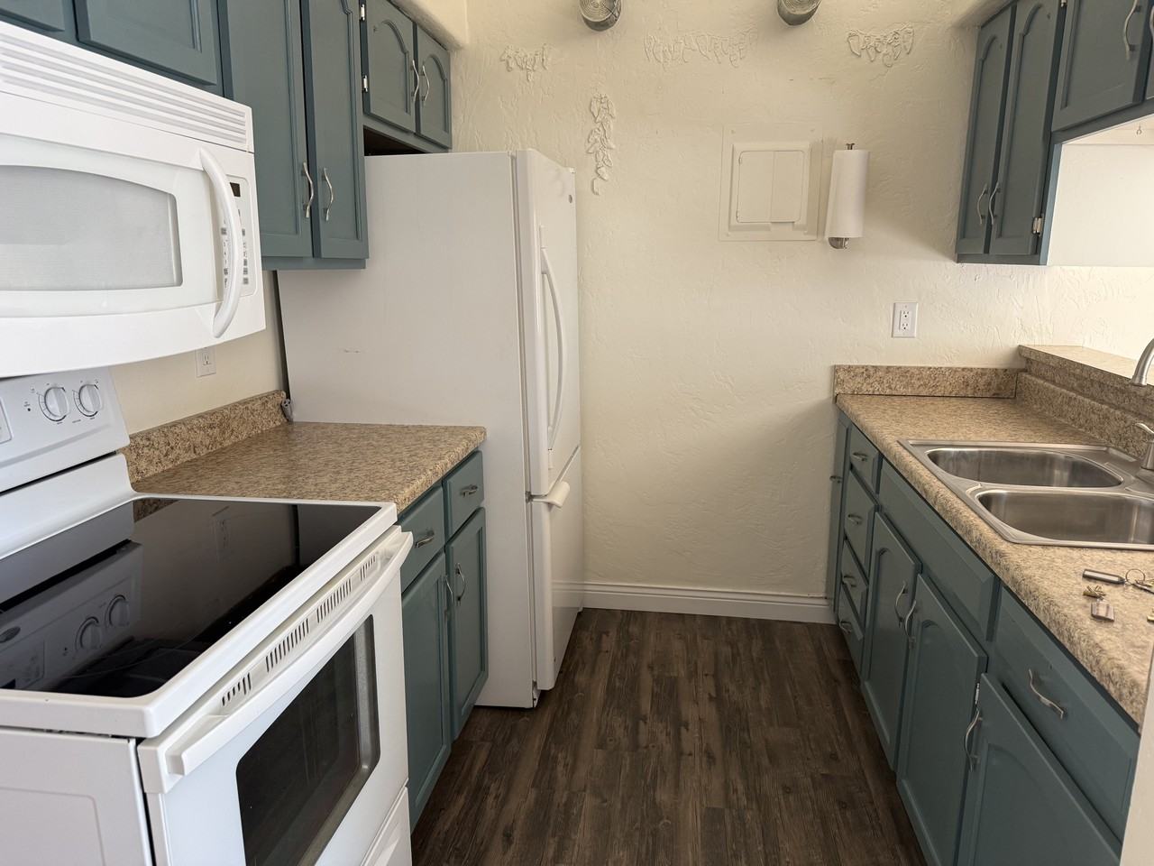 4310 W Main St #1 - Photo 4 of 10