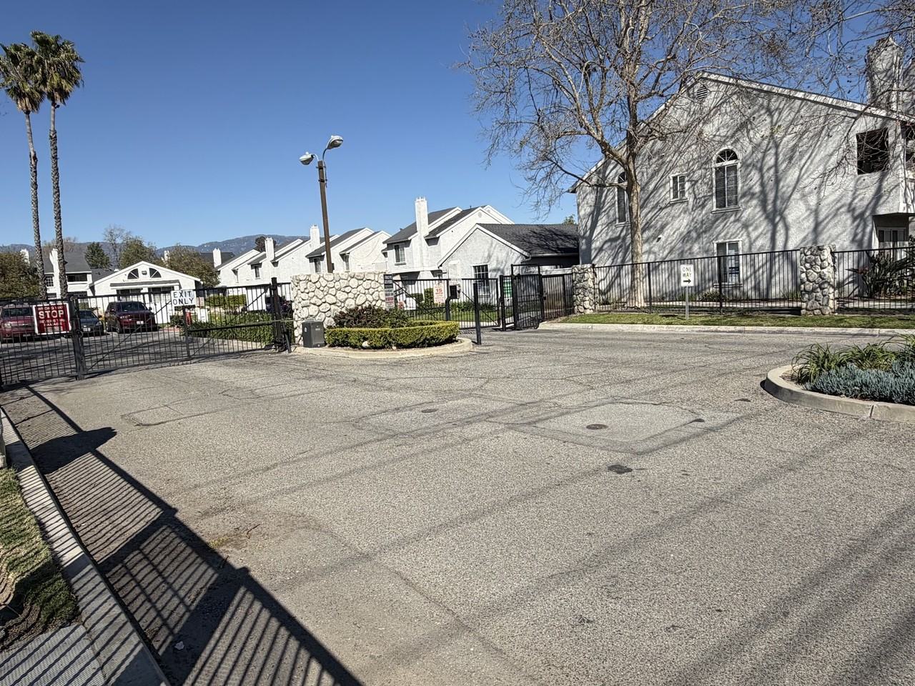 204 W Walnut Ave #1 - Photo 5 of 26