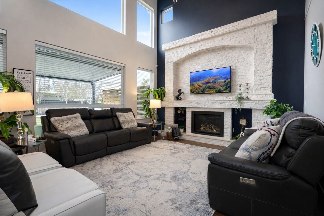 2163 Merlot Blvd - Photo 4 of 12