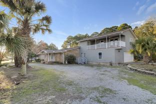 300 Wildwood St #1 - Photo 1 of 1