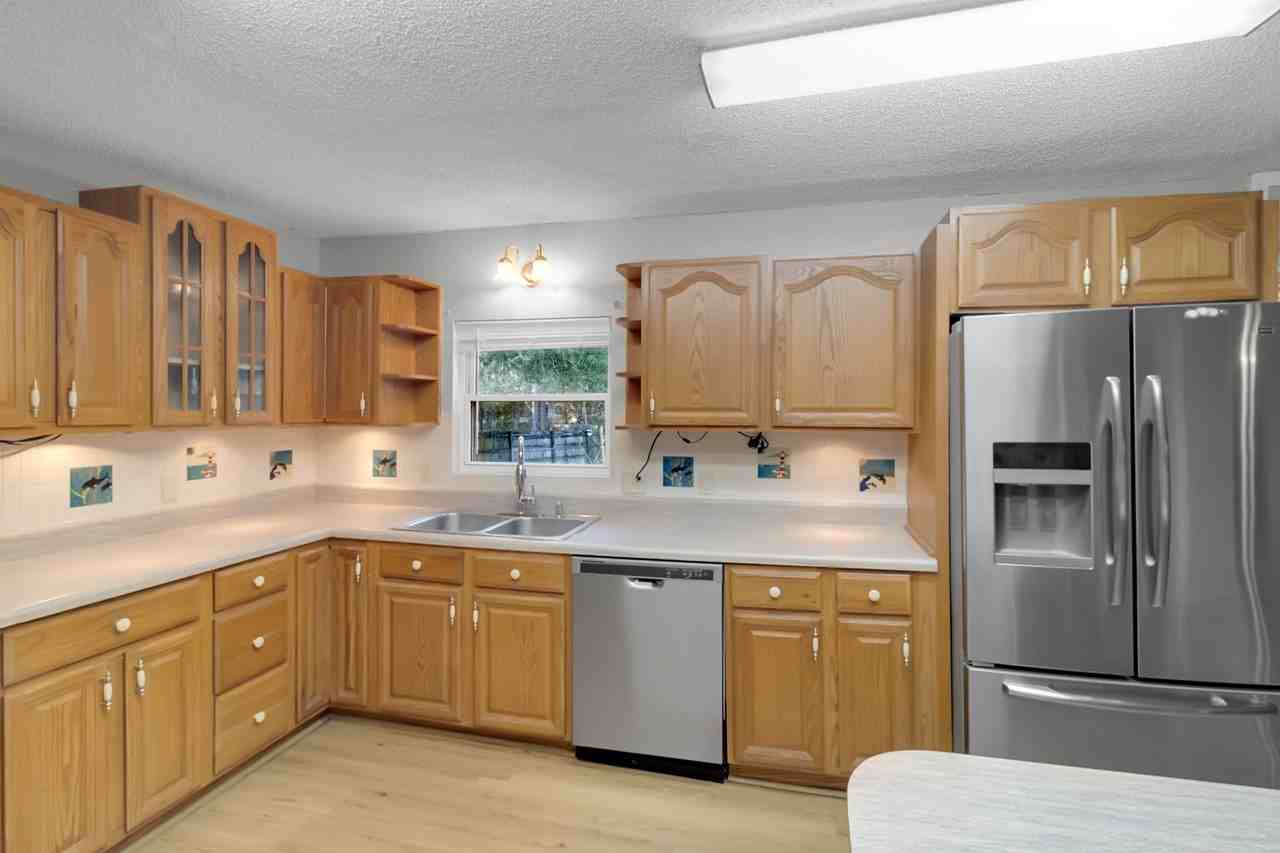 300 Wildwood St #1 - Photo 3 of 8