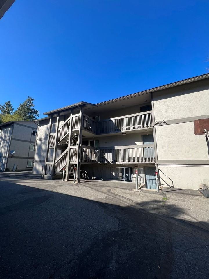 230 East 7th AvenueApt 10 #10 - Photo 7 of 7