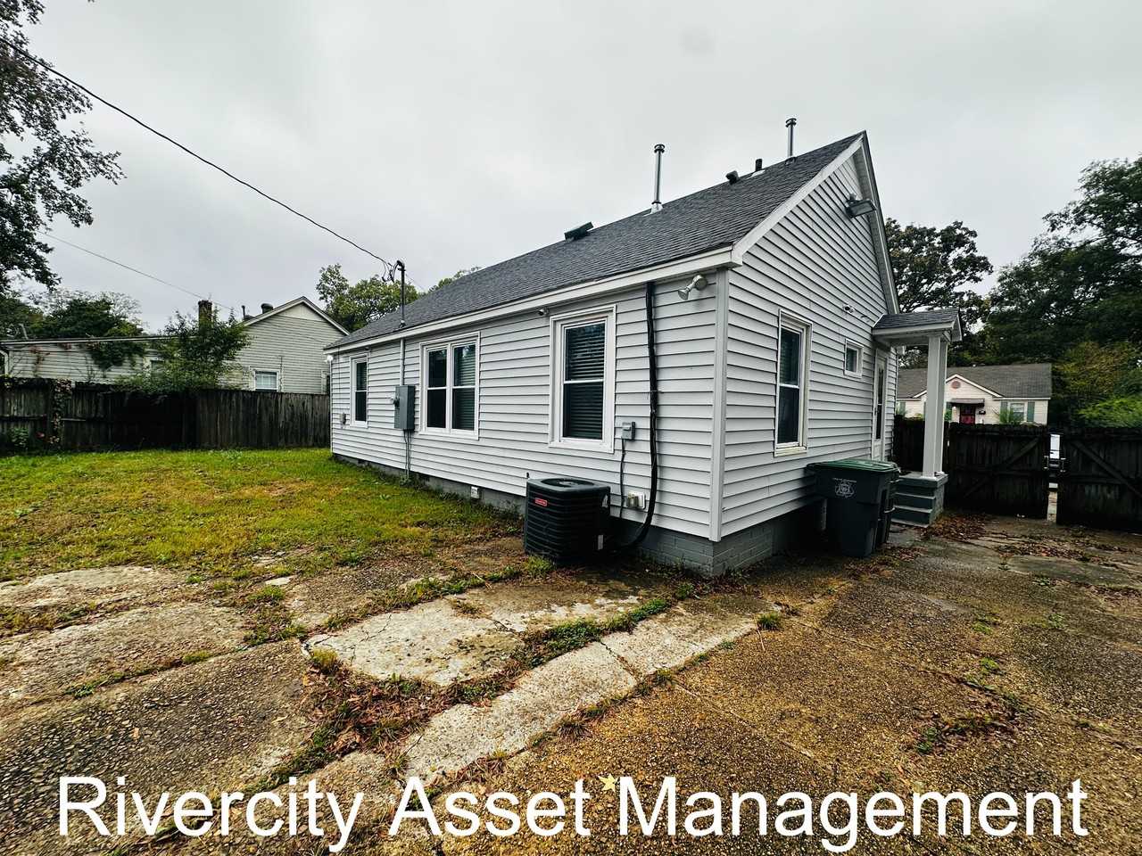 3821 Wilshire Rd #1 - Photo 2 of 13