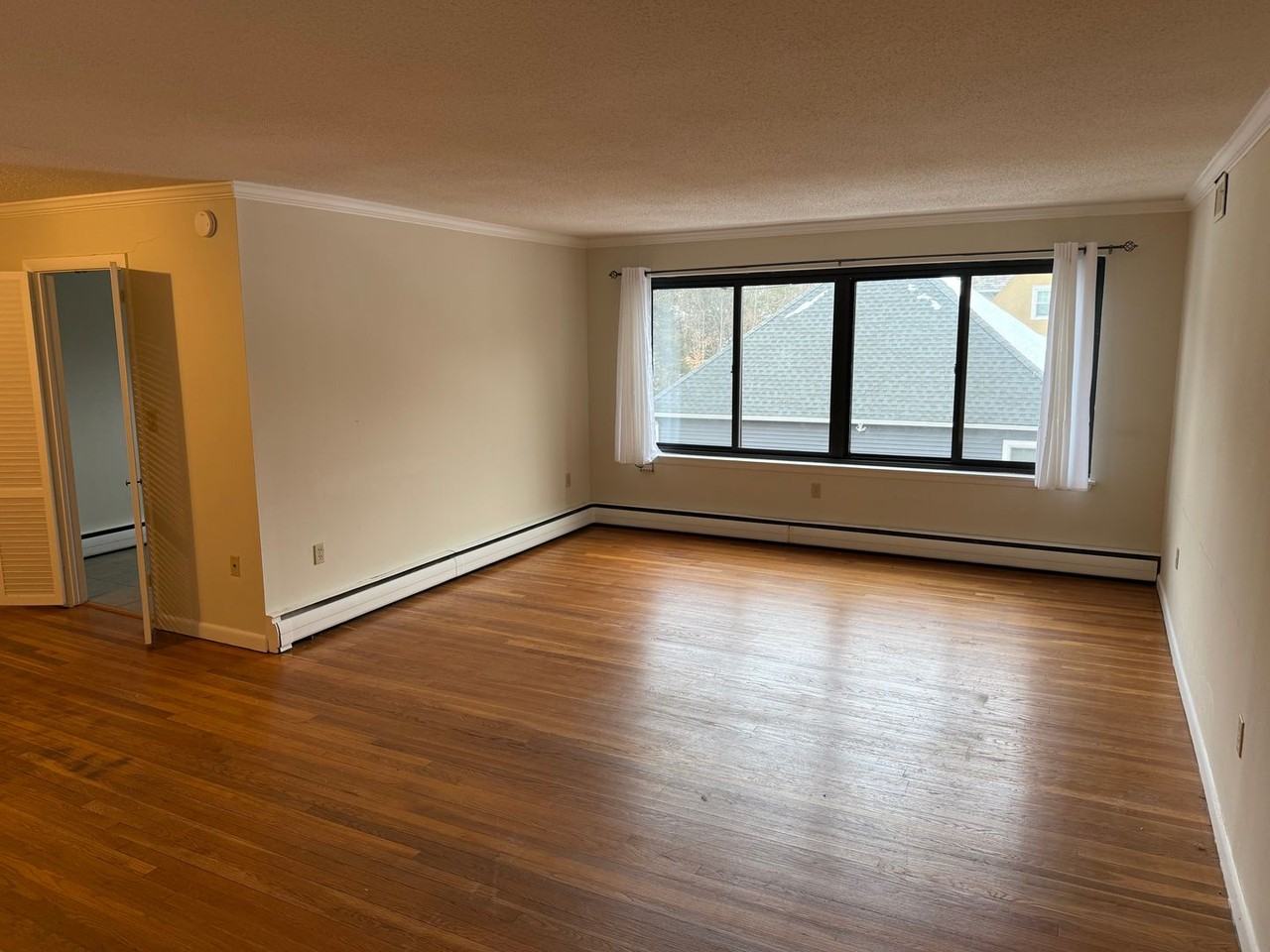 9 Concord St - Photo 3 of 13